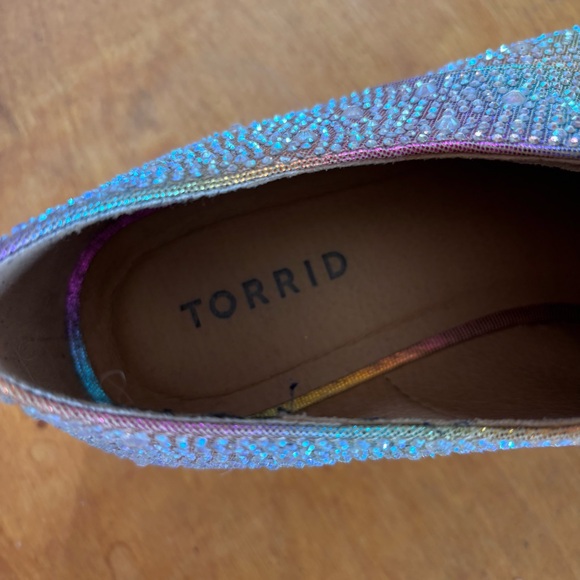 Torrid 9.5WW pride embellished silver sparkly wedge lace up party statement shoe - Picture 4 of 11